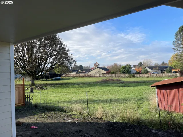 $429,000 | 300 North Jellison Street, Amity, OR 97101