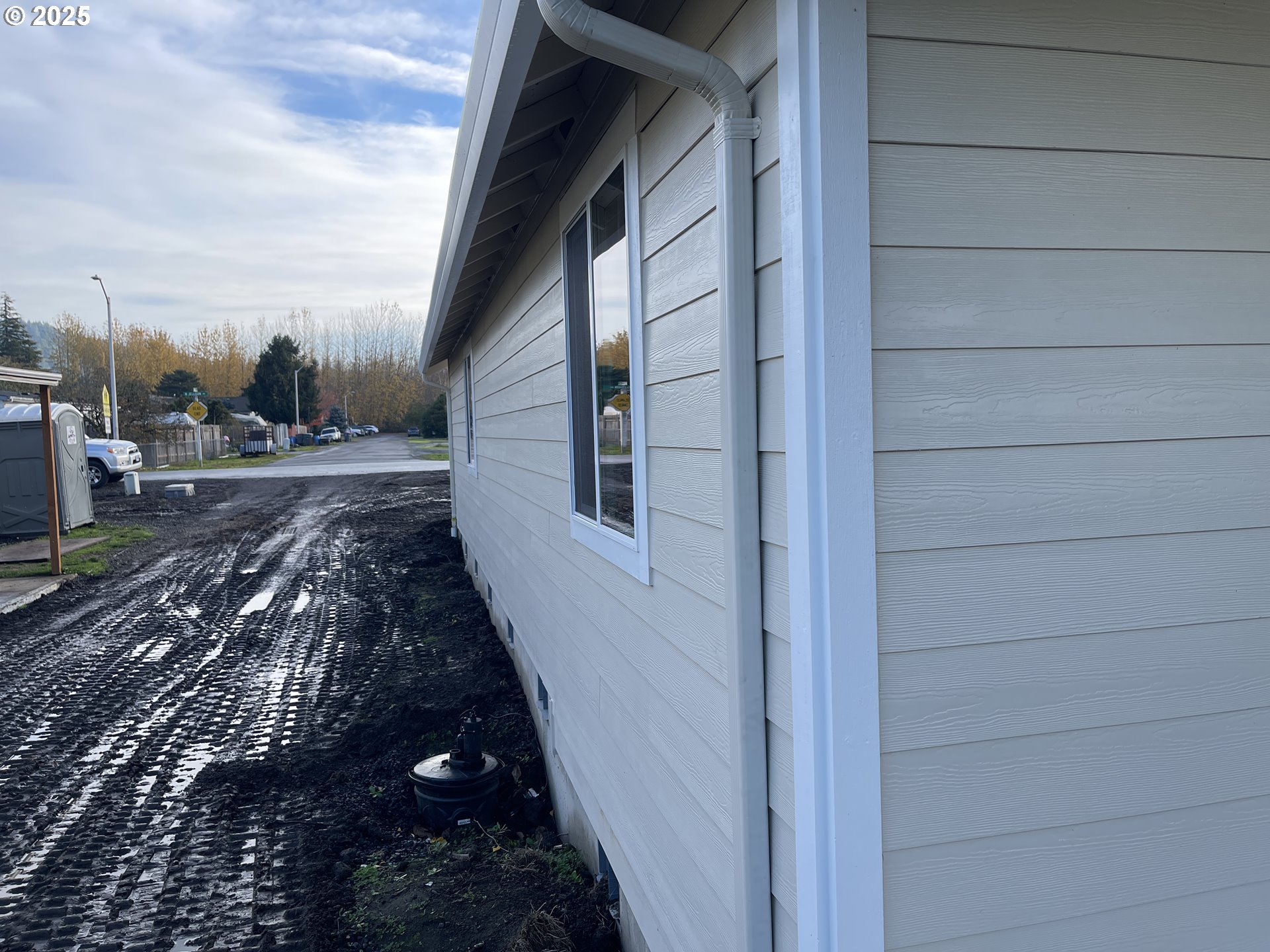 300 North Jellison Street Amity, OR 97101 - Photo 29 of 31