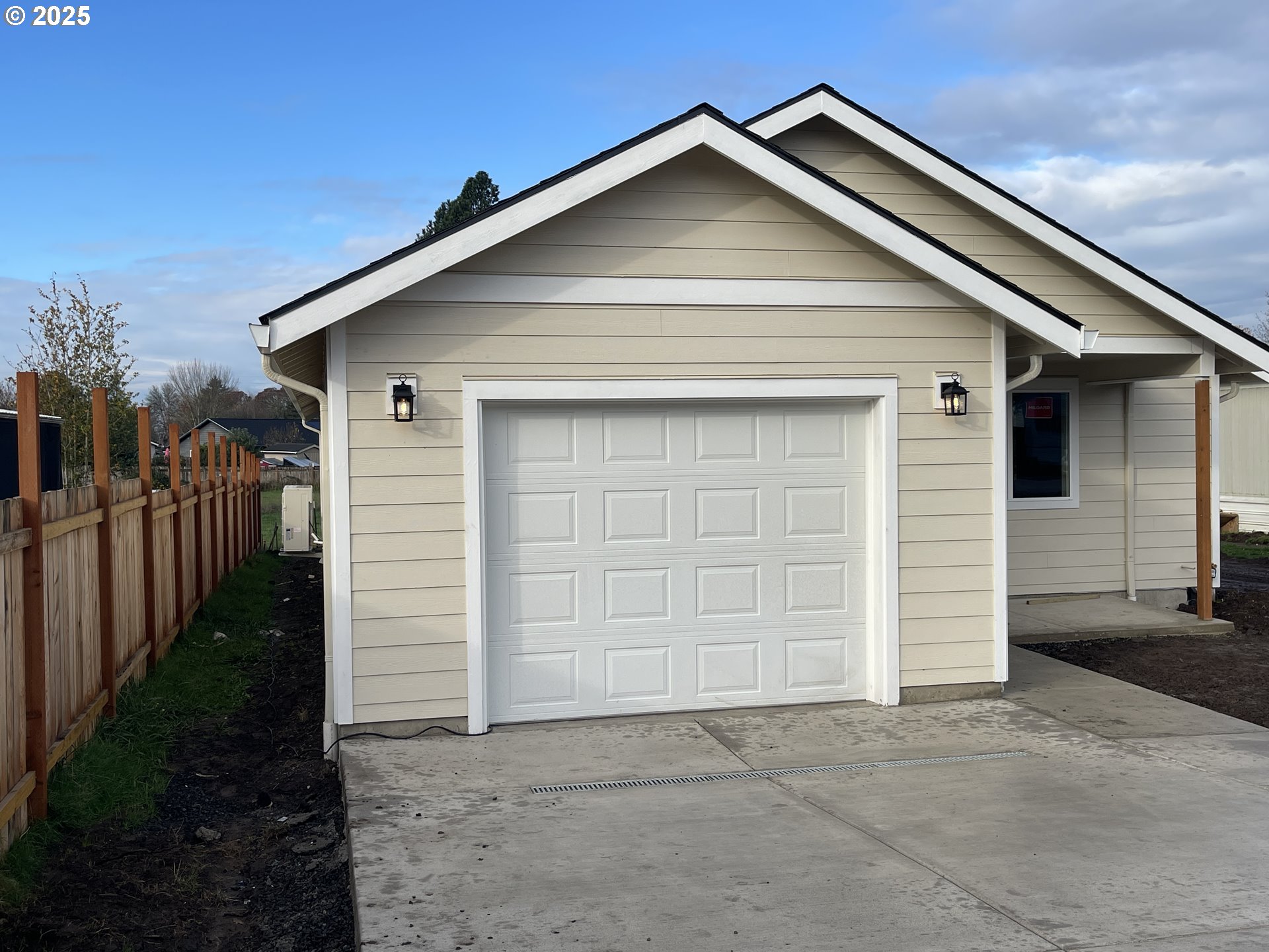 300 North Jellison Street Amity, OR 97101 - Photo 30 of 31