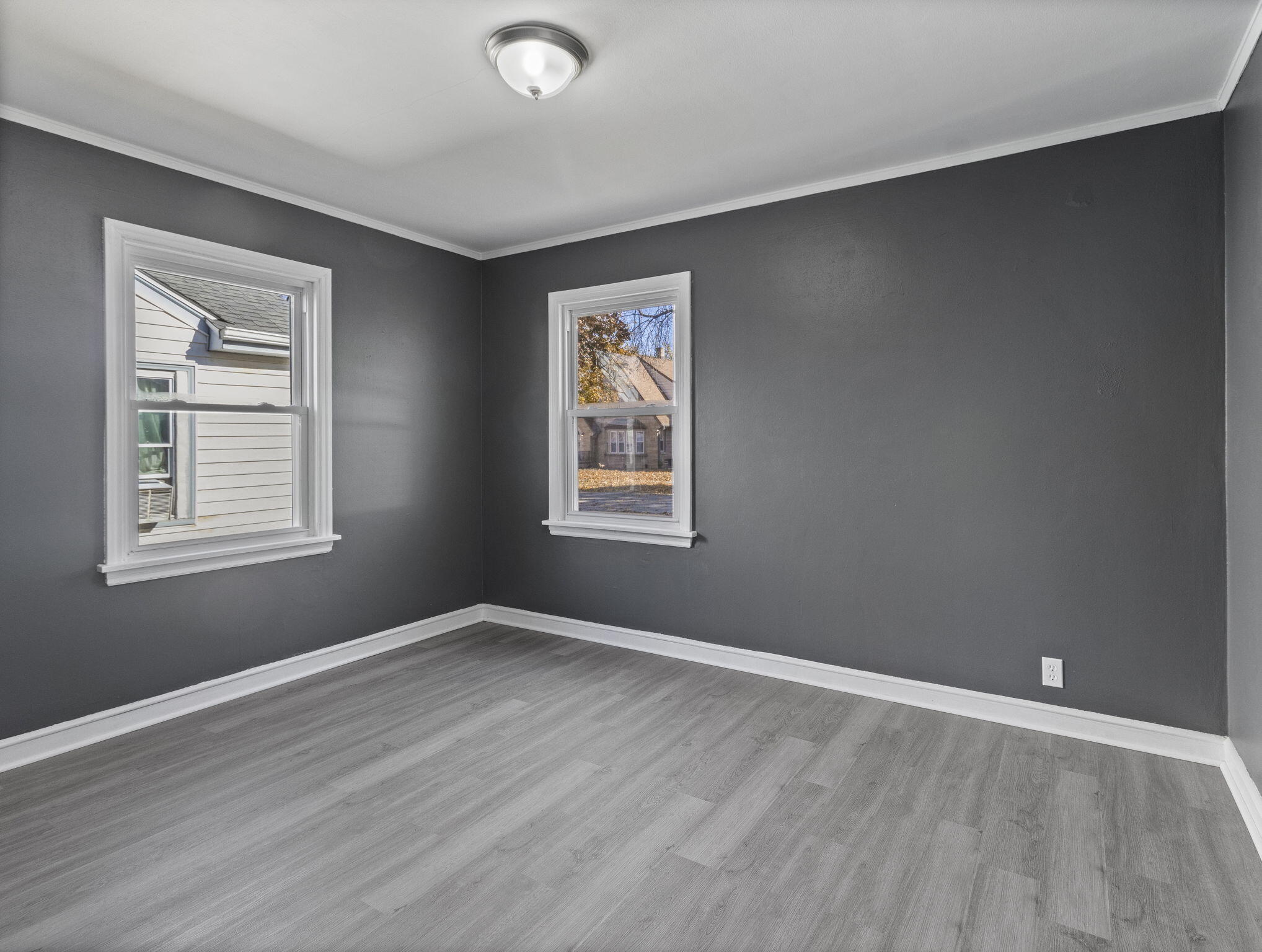 5045 North 25th Street Milwaukee, WI 53209 - Photo 12 of 34 10-web-or-mls-IMG_9118