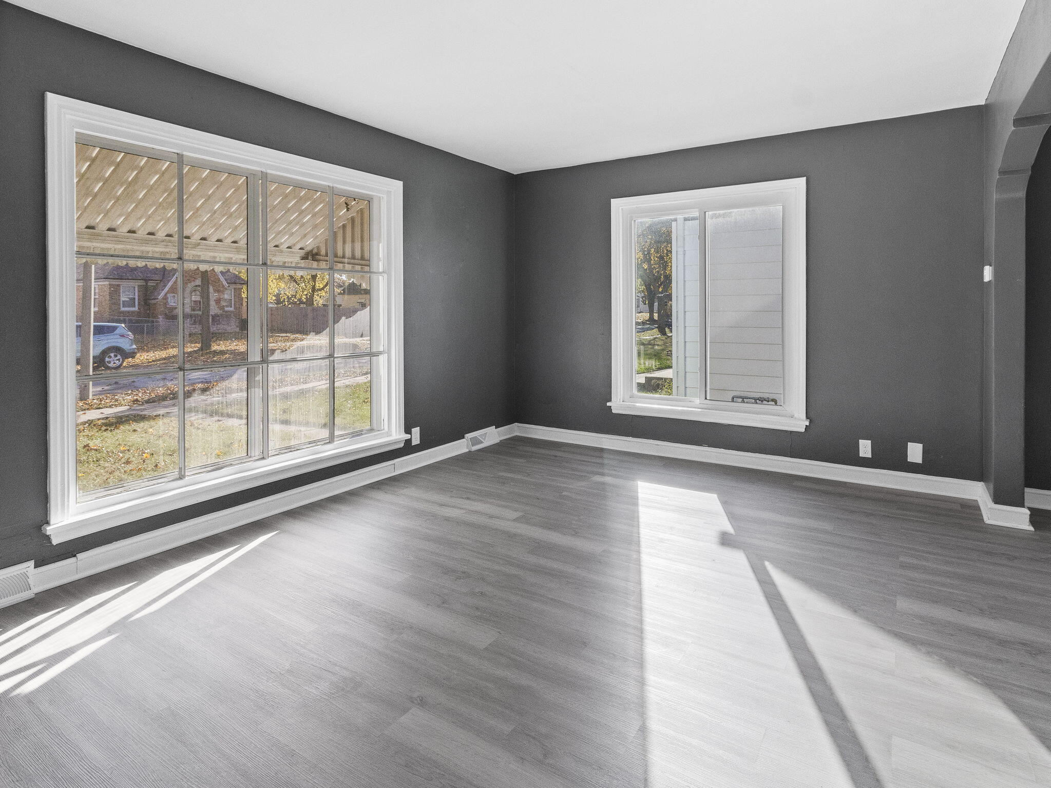 5045 North 25th Street Milwaukee, WI 53209 - Photo 10 of 34 8-web-or-mls-IMG_9109