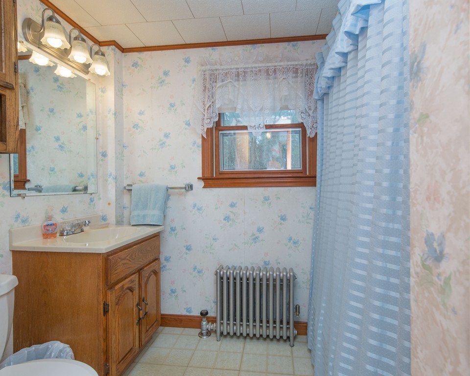 85 Foster Road Tewksbury, MA 01876 - Photo 17 of 22 Gallery Image 17