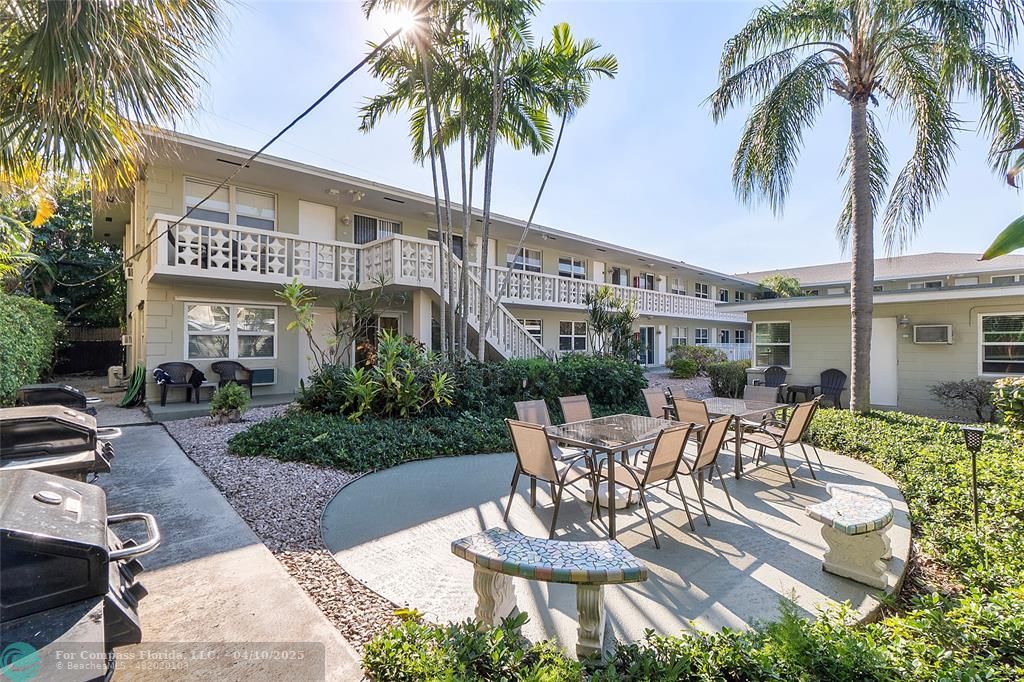 3230 Northeast 13th Street, Unit 102 Pompano Beach, FL 33062 - Photo 24 of 48