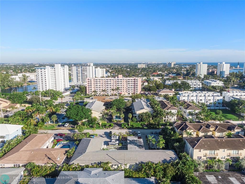 3230 Northeast 13th Street, Unit 102 Pompano Beach, FL 33062 - Photo 33 of 48