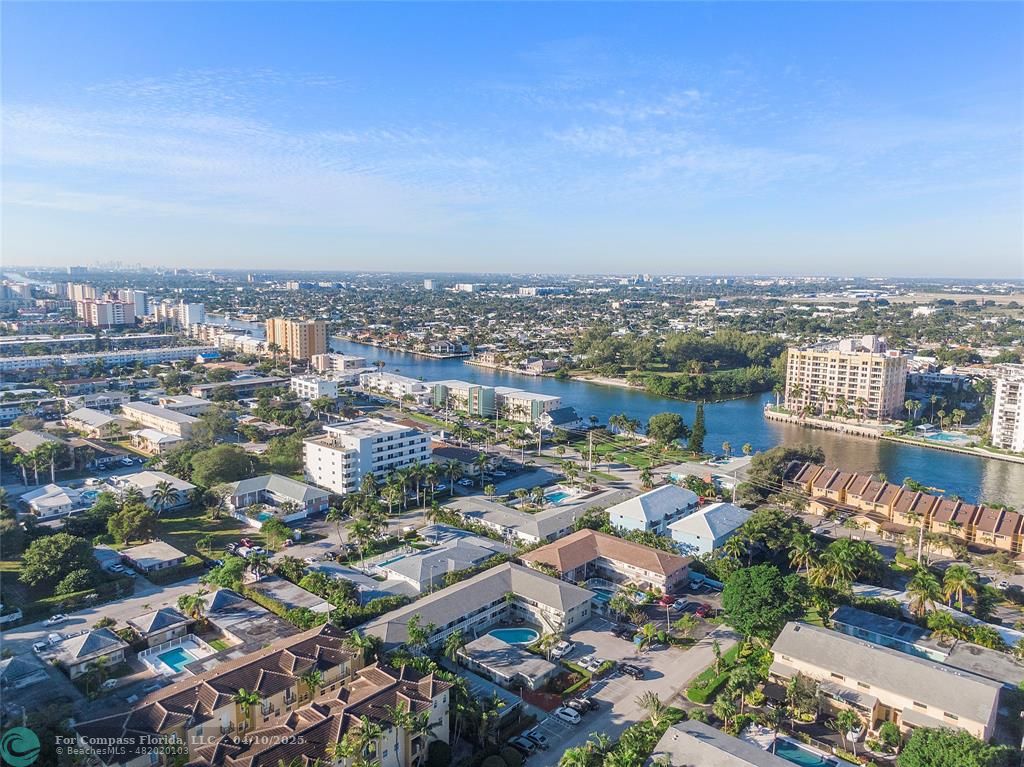 3230 Northeast 13th Street, Unit 102 Pompano Beach, FL 33062 - Photo 37 of 48