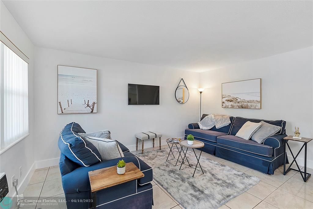 3230 Northeast 13th Street, Unit 102 Pompano Beach, FL 33062 - Photo 9 of 48