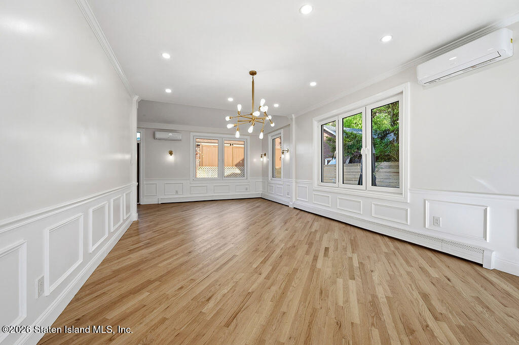 55 Wadsworth Road Staten Island, NY 10305 - Photo 9 of 47 55-wadsworth-rd-9