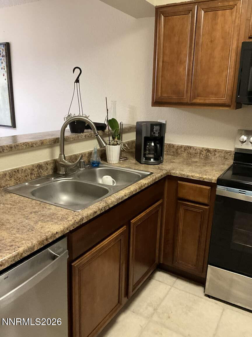 3230 Wedekind Road, Unit 123 Sparks, NV 89431 - Photo 9 of 10 Royce.9