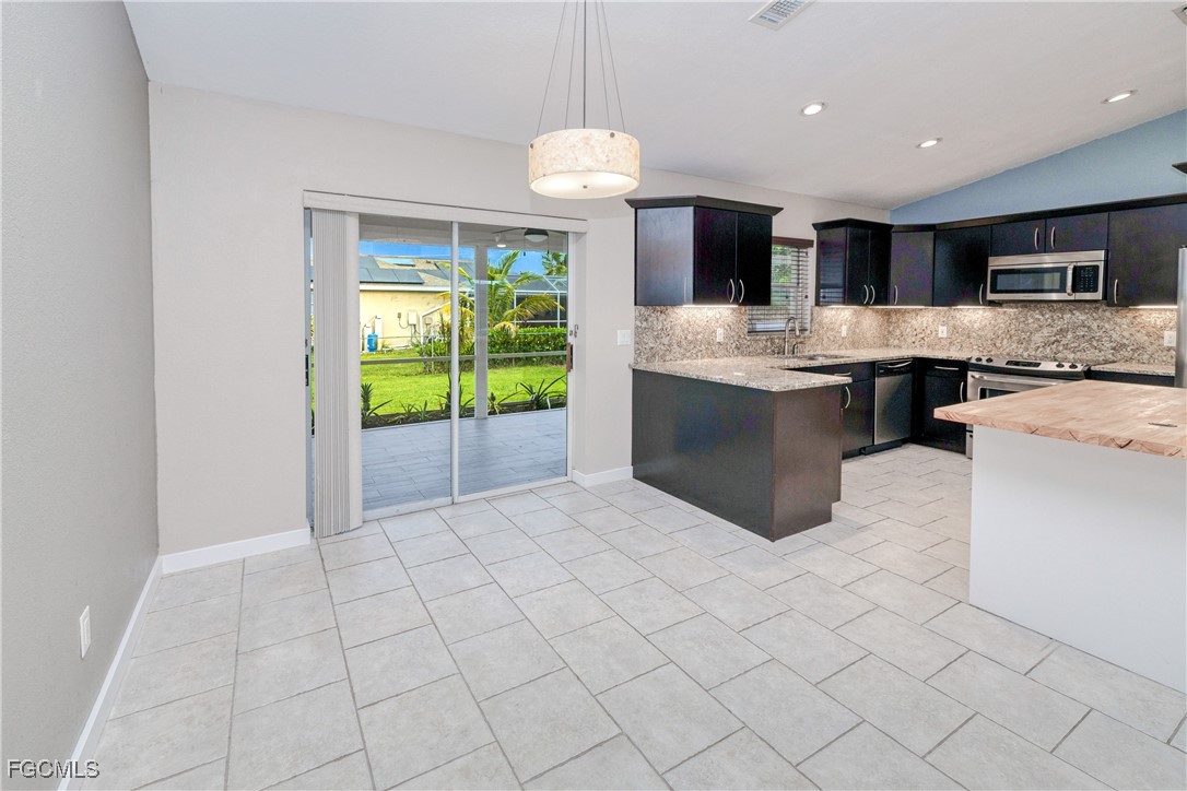9155 Aster Road Fort Myers, FL 33967 - Photo 6 of 21
