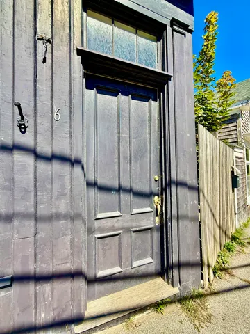 $649,000 | 64 Main Street, Vinalhaven, ME 04863