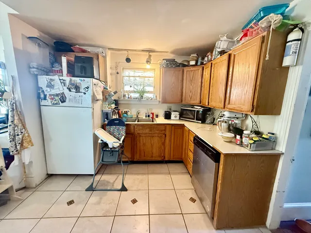 $649,000 | 64 Main Street, Vinalhaven, ME 04863