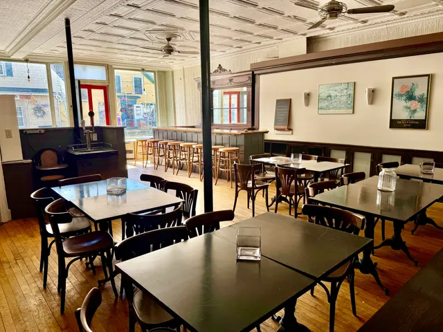 $649,000 | 64 Main Street, Vinalhaven, ME 04863