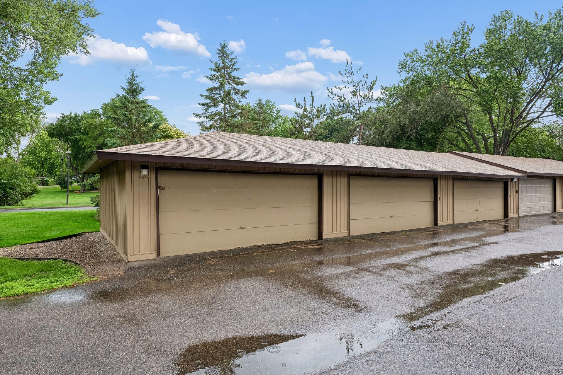 2401 Unity Avenue North Golden Valley, MN 55422 - Photo 29 of 30