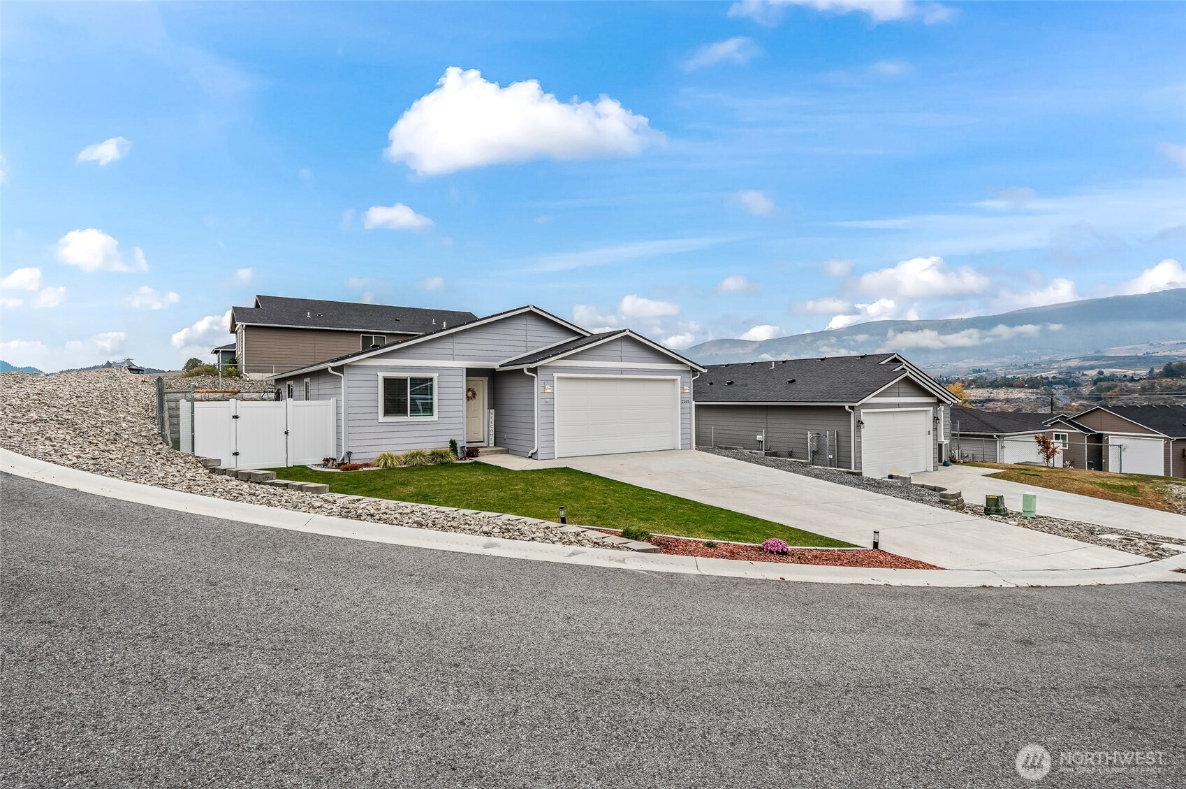 2205 Southeast Marlette Road East Wenatchee, WA 98802 - Photo 23 of 29 a view of house with a street