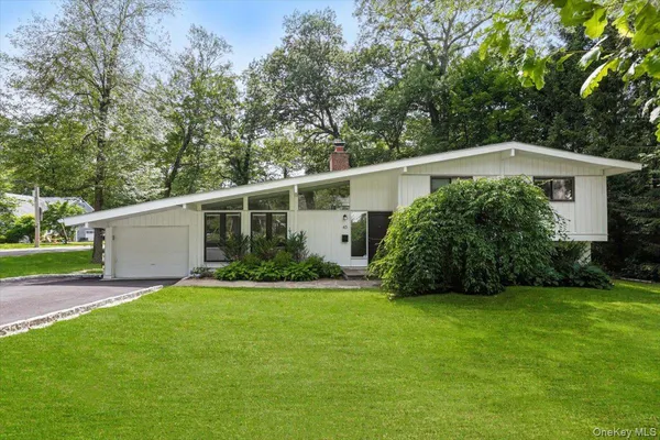 $988,000 | 43 Winslow Road, White Plains, NY 10606