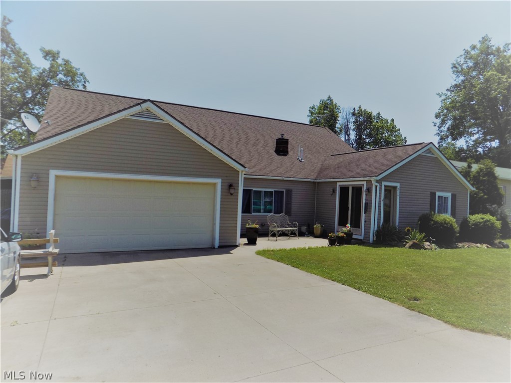 219 Mornington Road Vermilion, OH 44089 - Photo 1 of 22 Gallery Image 1