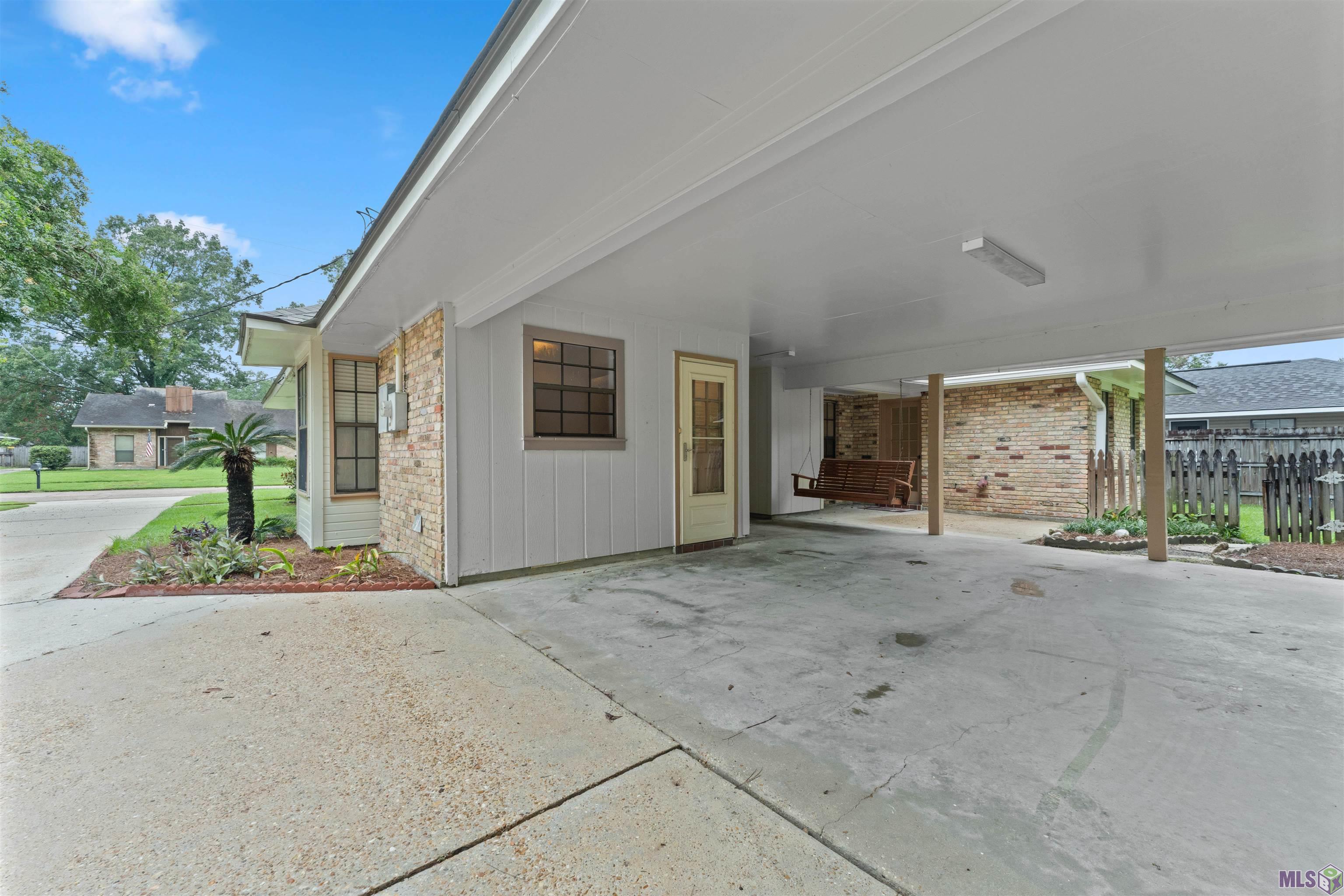 8757 Sharlane Drive Baton Rouge, LA 70809 - Photo 13 of 17 Gallery Image 13