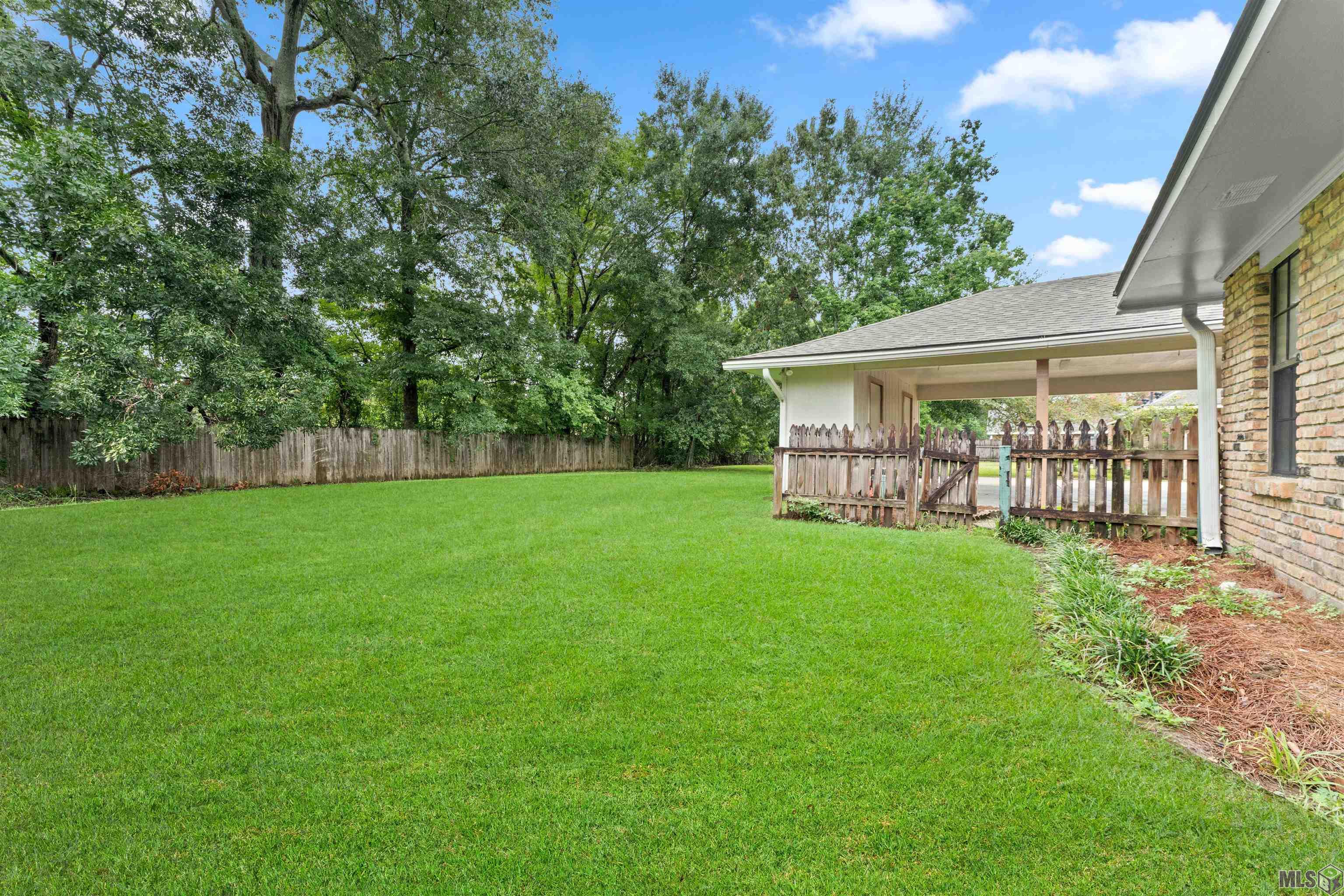 8757 Sharlane Drive Baton Rouge, LA 70809 - Photo 14 of 17 Gallery Image 14