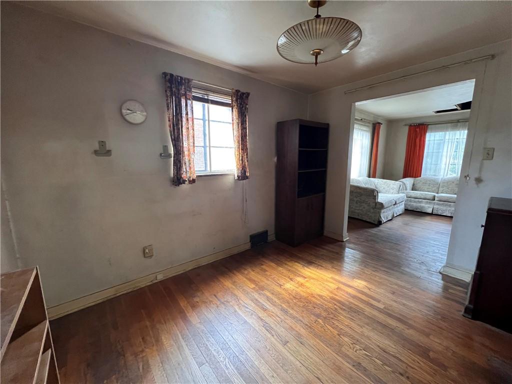 1556 Bevan Road Pittsburgh, PA 15227 - Photo 7 of 24 Gallery Image 7