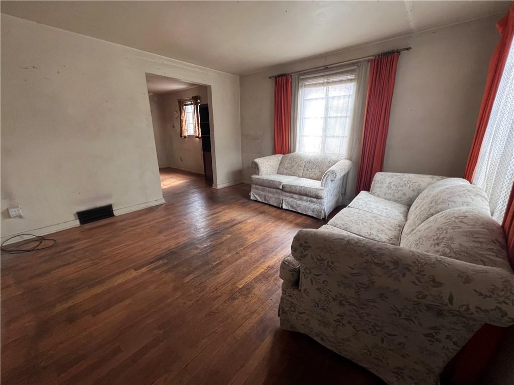 1556 Bevan Road Pittsburgh, PA 15227 - Photo 8 of 24 Gallery Image 8