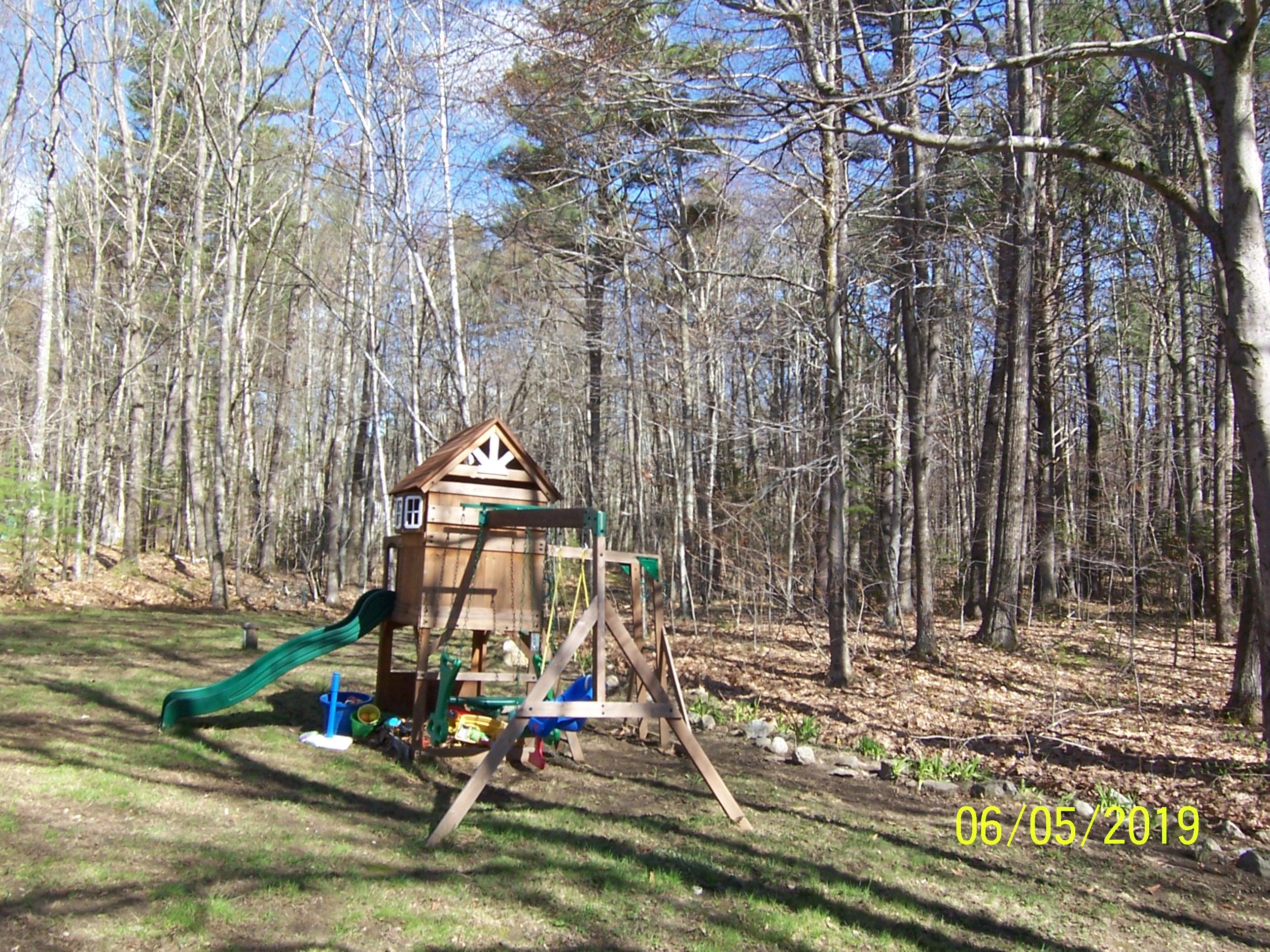189 Lewiston Junction Road Poland, ME 04274 - Photo 5 of 34 100_4496