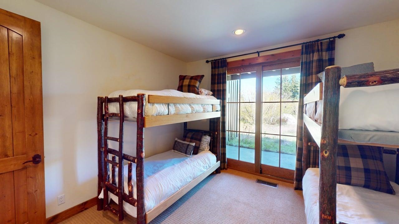 1310 Timber Creek Road, Unit 1310 Mammoth Lakes, CA 93546 - Photo 43 of 56