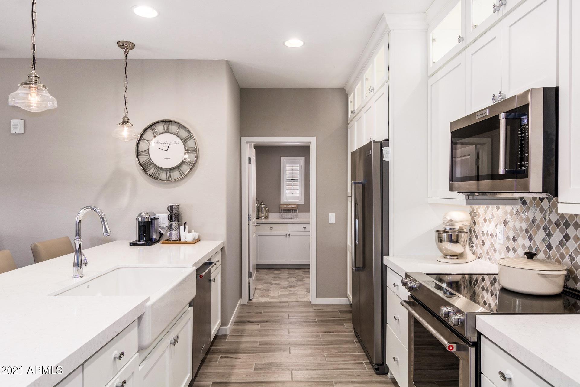 3935 East Rough Rider Road, Unit 1375 Phoenix, AZ 85050 - Photo 2 of 52 Gourmet Kitchen