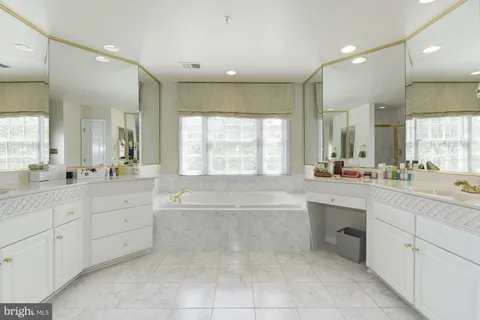 $7,750 | 4005 Mansion Drive Northwest, Washington, DC 20007