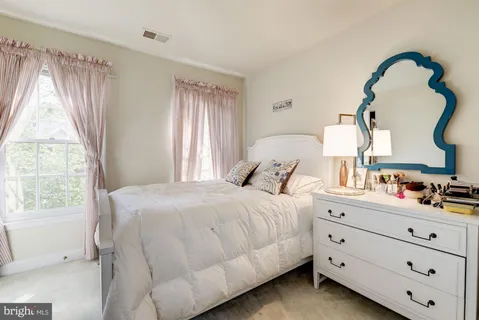 $7,750 | 4005 Mansion Drive Northwest, Washington, DC 20007