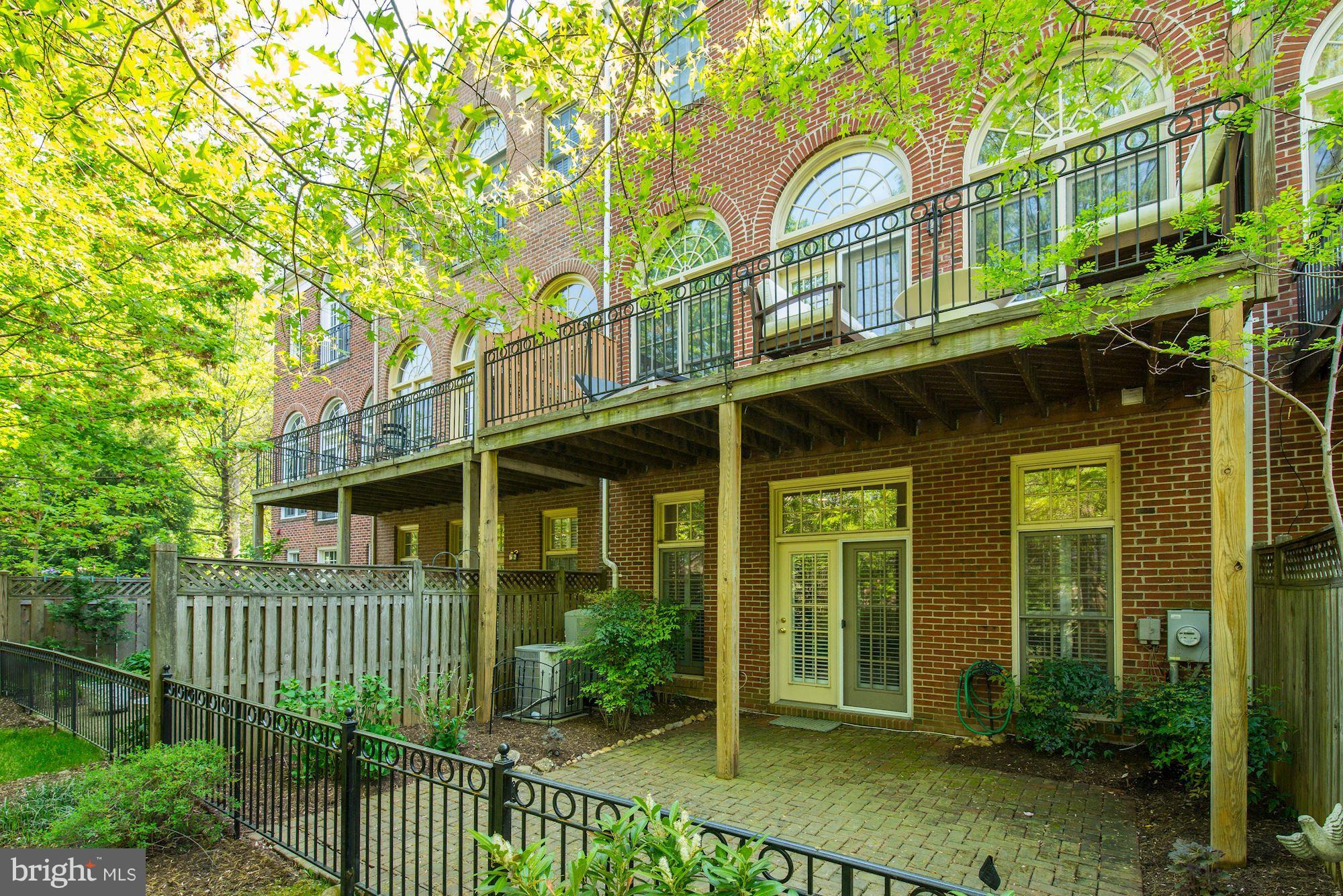 4005 Mansion Drive Northwest Washington, DC 20007 - Photo 26 of 32 Exterior (Rear)