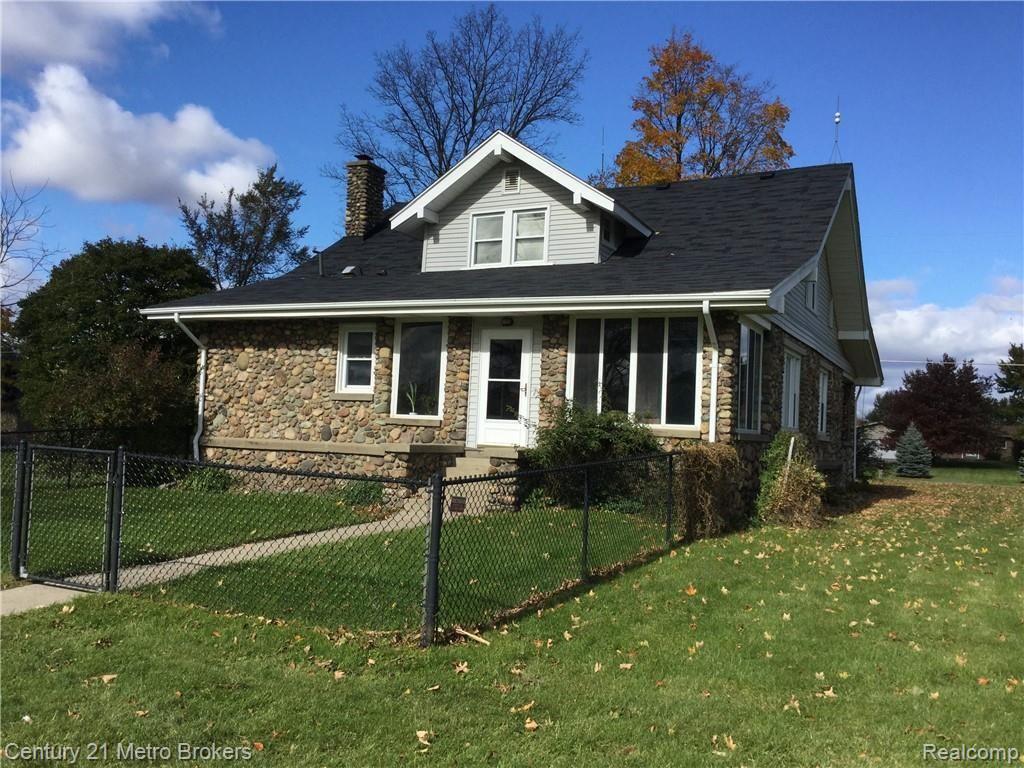 12438 Hill Road Goodrich, MI 48438 - Photo 1 of 27 D8F5692C-760B-40F1-BF2B-730244B02D42.jpeg