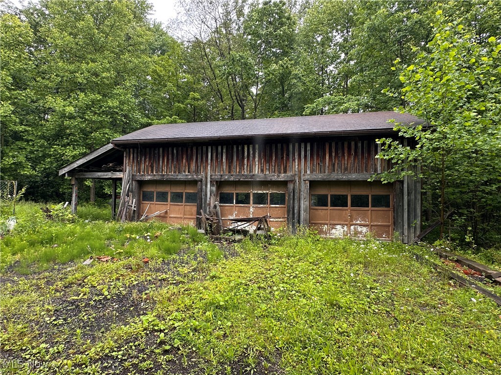 9161 Robinson Road Chardon, OH 44024 - Photo 4 of 5