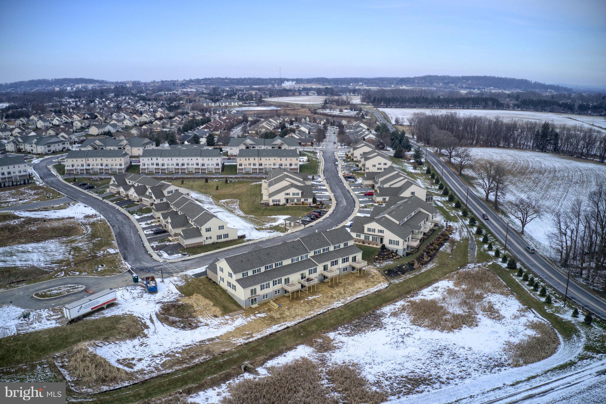 548 White Chapel Road, Unit 24 Lancaster, PA 17603 - Photo 6 of 8 Gallery Image 6
