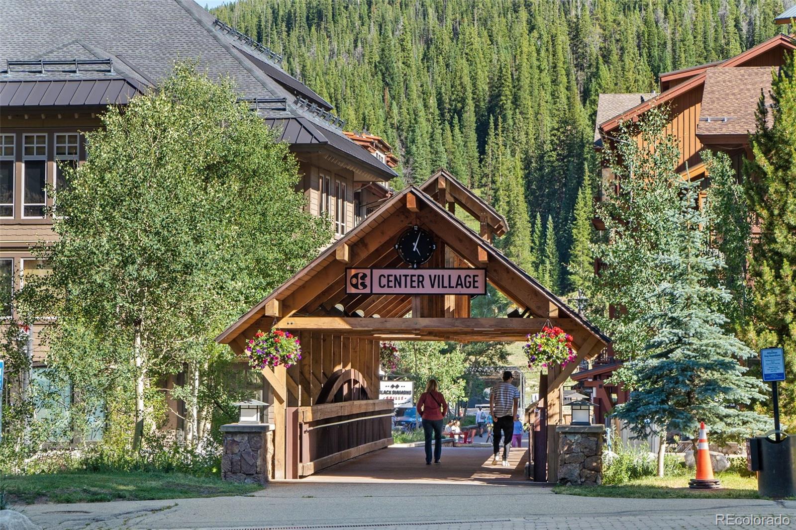 910 Copper Road, Unit 621 Frisco, CO 80443 - Photo 26 of 31 a front view of a house with a trees