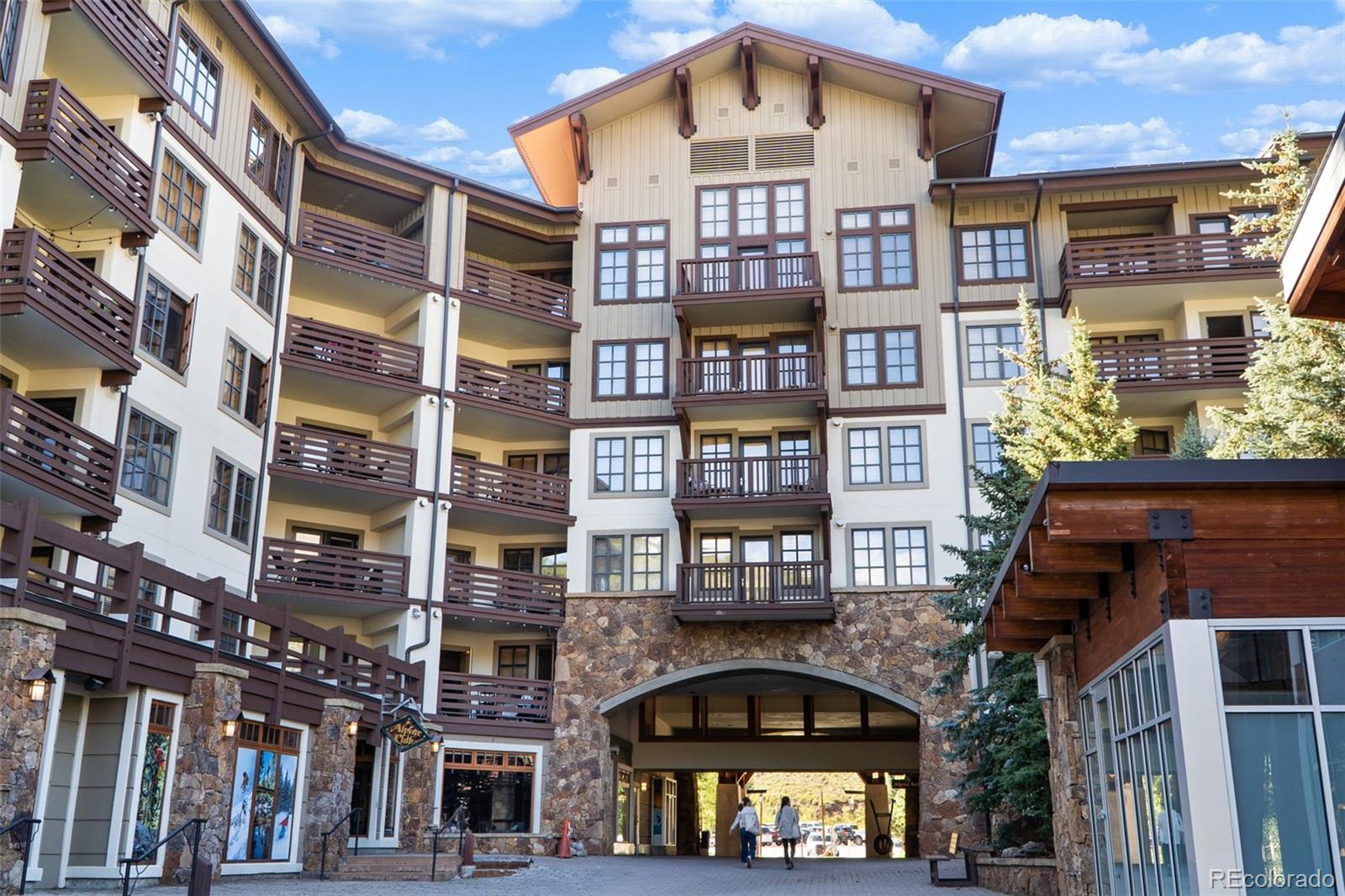 910 Copper Road, Unit 621 Frisco, CO 80443 - Photo 27 of 31 a front view of a multi story building