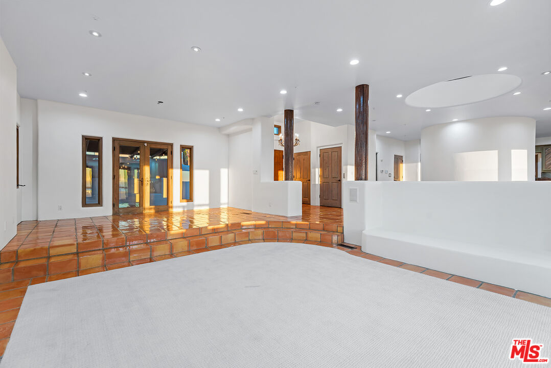 7047 Vista Del Mar Lane Playa del Rey, CA 90293 - Photo 11 of 75 a view of a kitchen with a sink