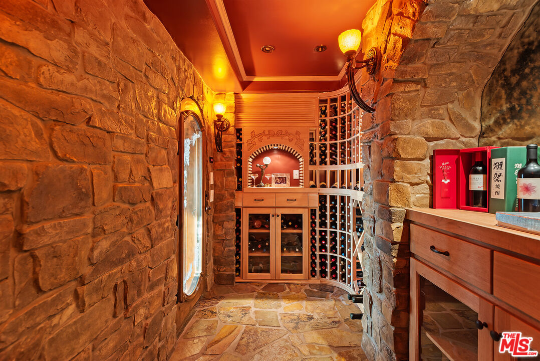 7047 Vista Del Mar Lane Playa del Rey, CA 90293 - Photo 28 of 75 a view of entryway with a flower garden
