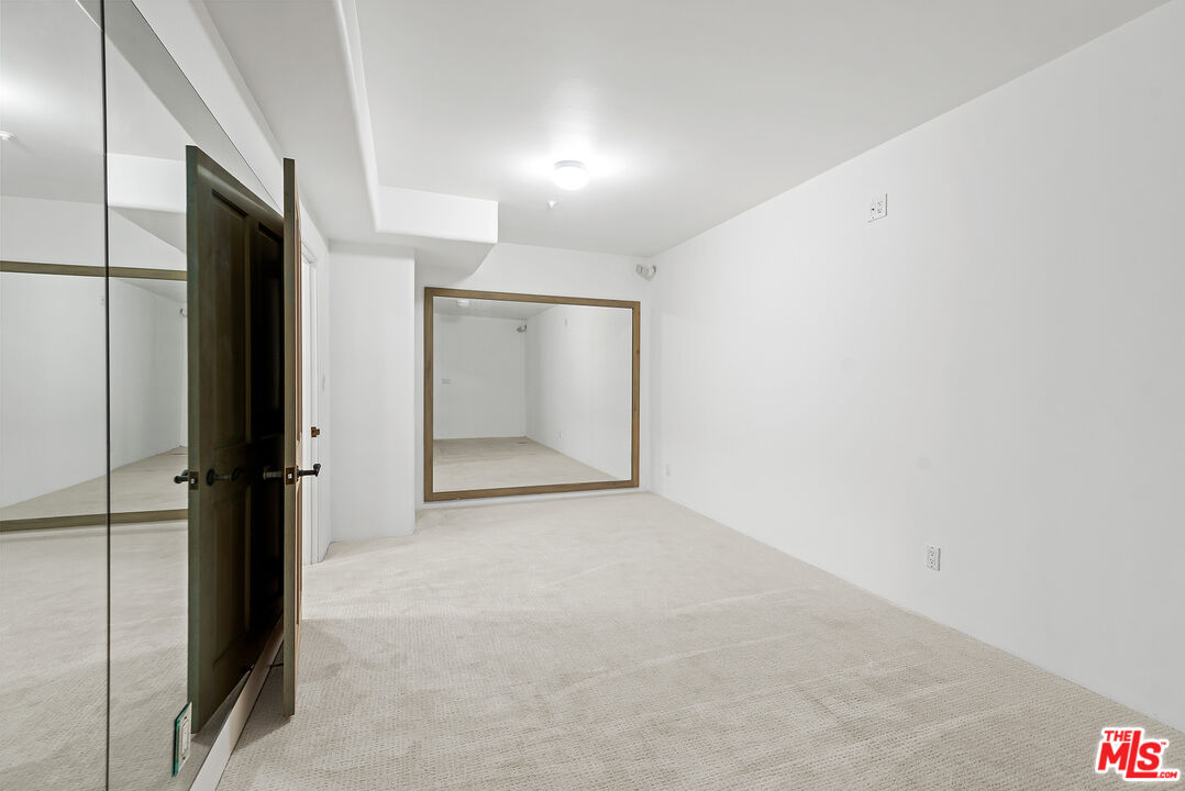 7047 Vista Del Mar Lane Playa del Rey, CA 90293 - Photo 37 of 75 a view of an empty room