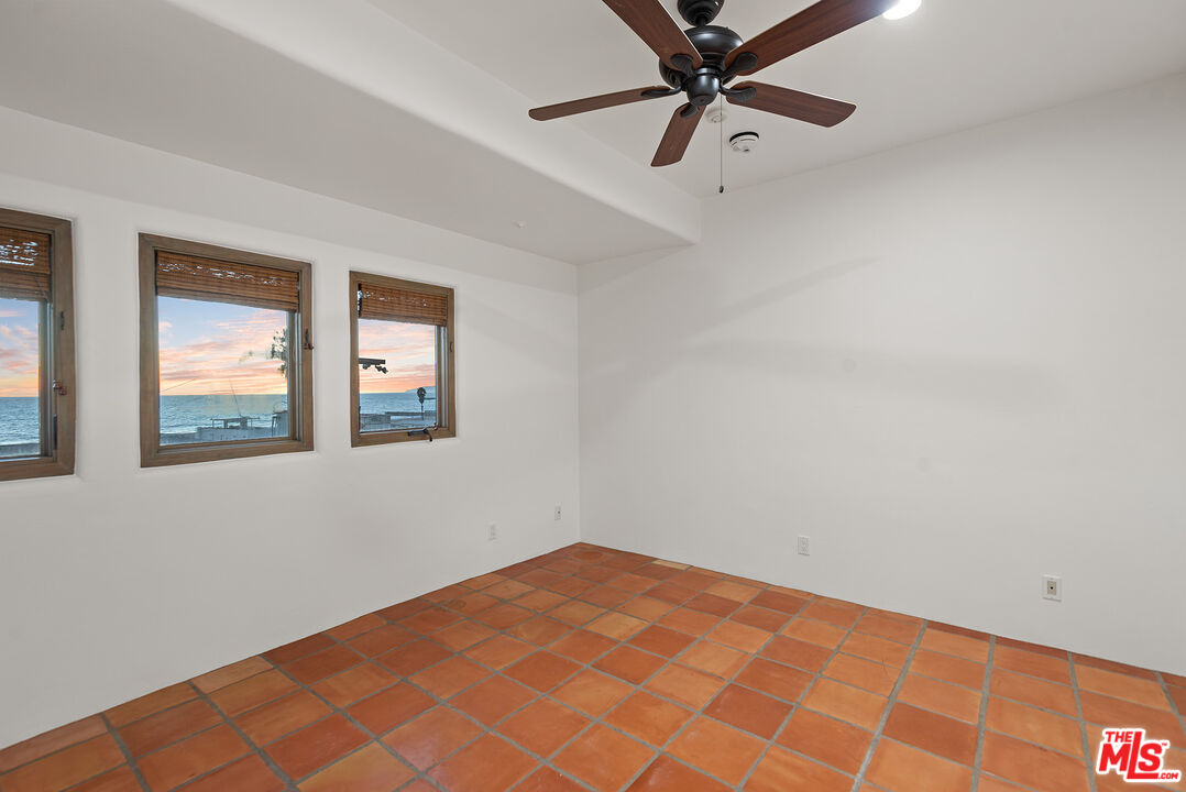 7047 Vista Del Mar Lane Playa del Rey, CA 90293 - Photo 51 of 75 a view of an empty room with a window