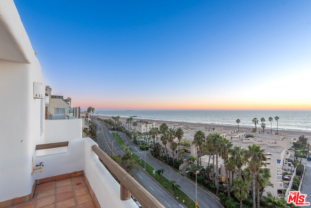 7047 Vista Del Mar Lane Playa del Rey, CA 90293 - Photo 57 of 75 a view of a city from a balcony