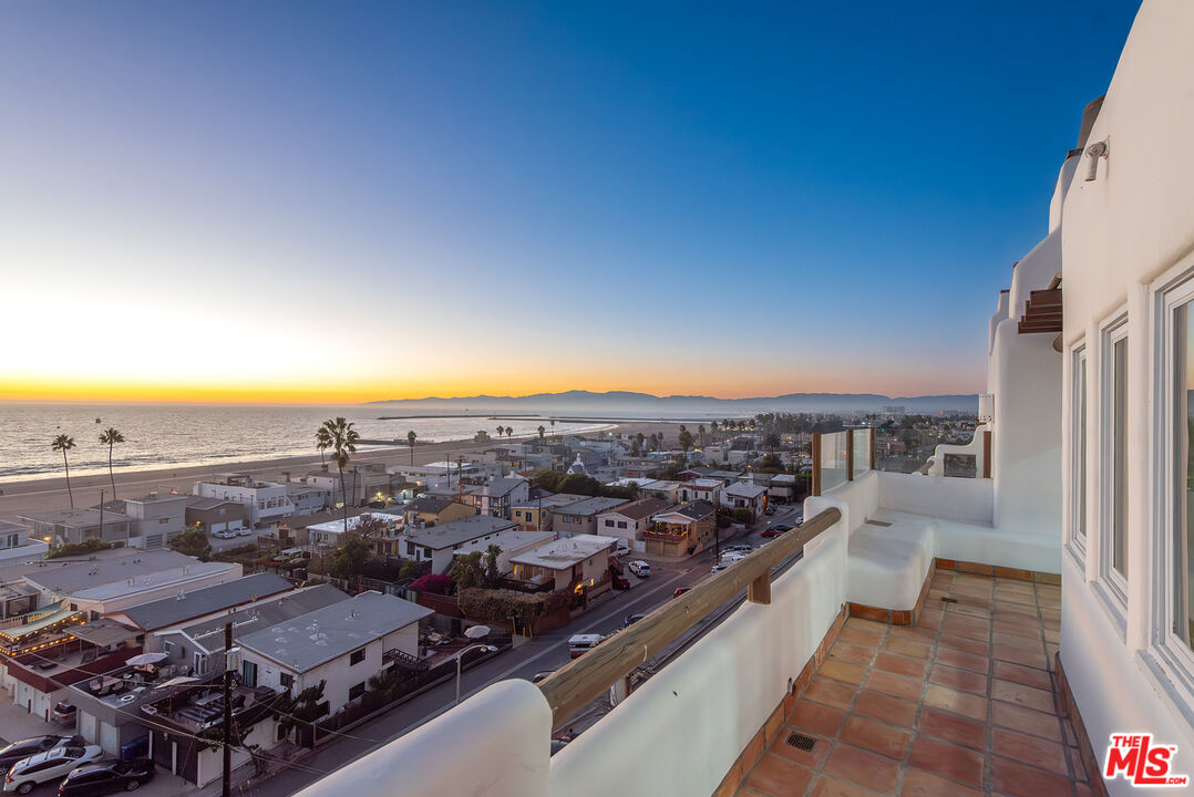 7047 Vista Del Mar Lane Playa del Rey, CA 90293 - Photo 64 of 75 a view of city and ocean