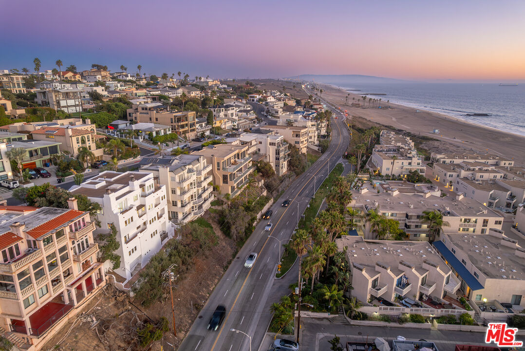 7047 Vista Del Mar Lane Playa del Rey, CA 90293 - Photo 73 of 75 a view of a city with tall buildings