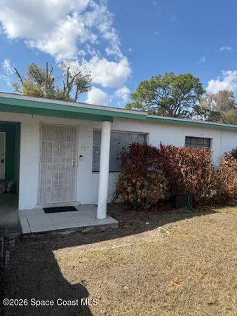 $1,800 | 527 A Lane, Cocoa, FL 32926