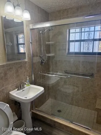 $1,800 | 527 A Lane, Cocoa, FL 32926