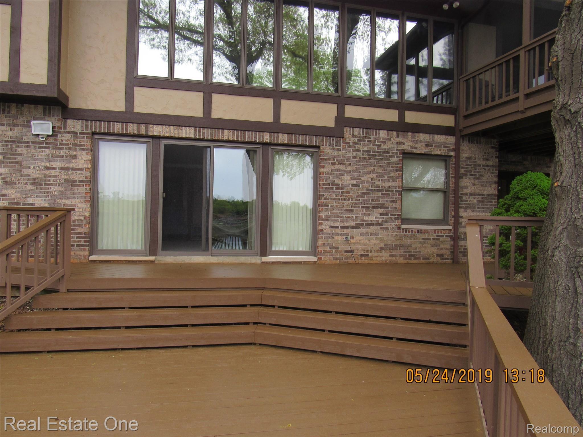 384 Nakomis Road Lake Orion, MI 48362 - Photo 77 of 77 IMG_0534.JPG