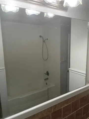 $239,900 | 207 North 1st Street, Thorndale, TX 76577