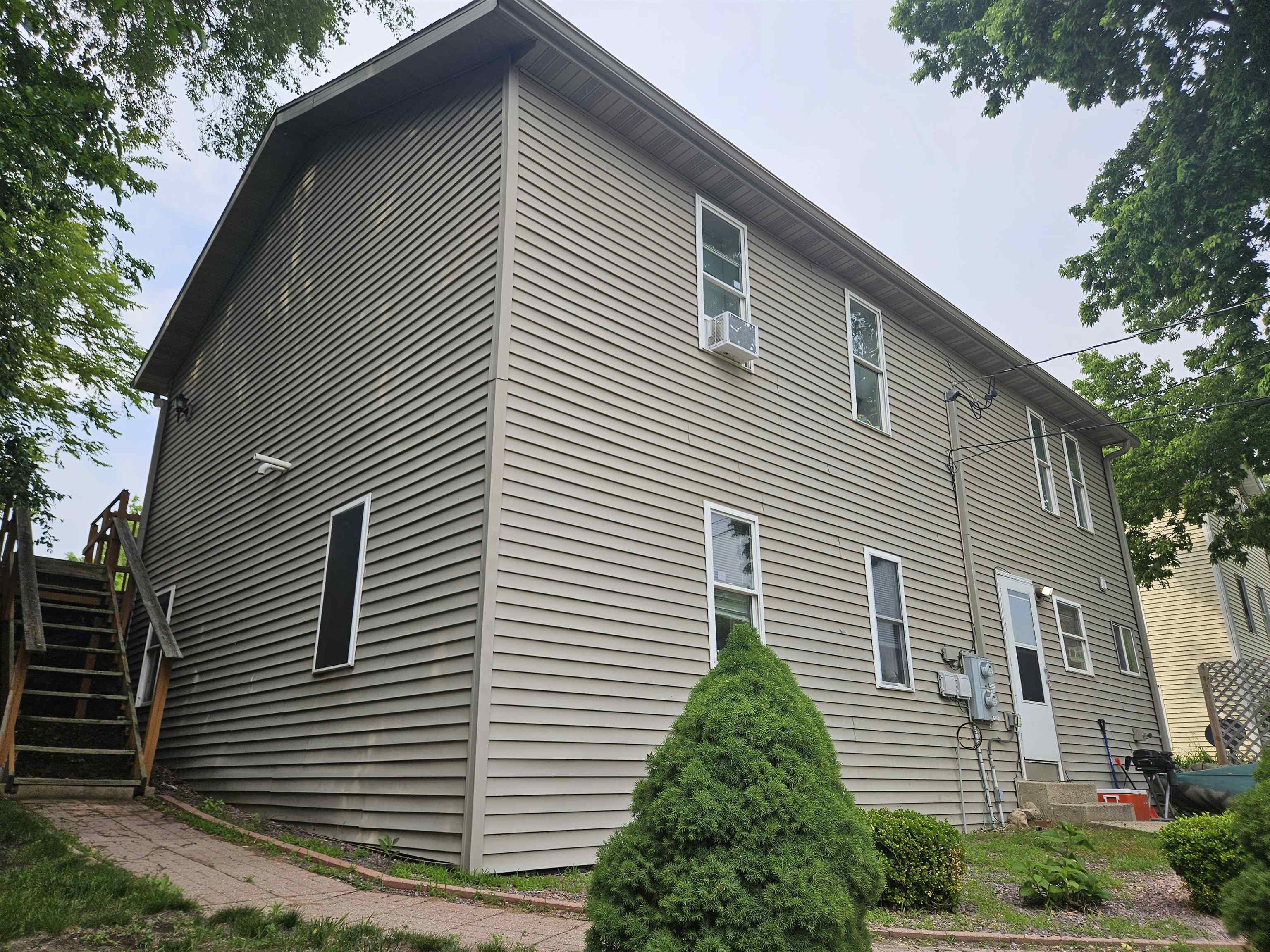 502 East Cook Street Portage, WI 53901 - Photo 1 of 30