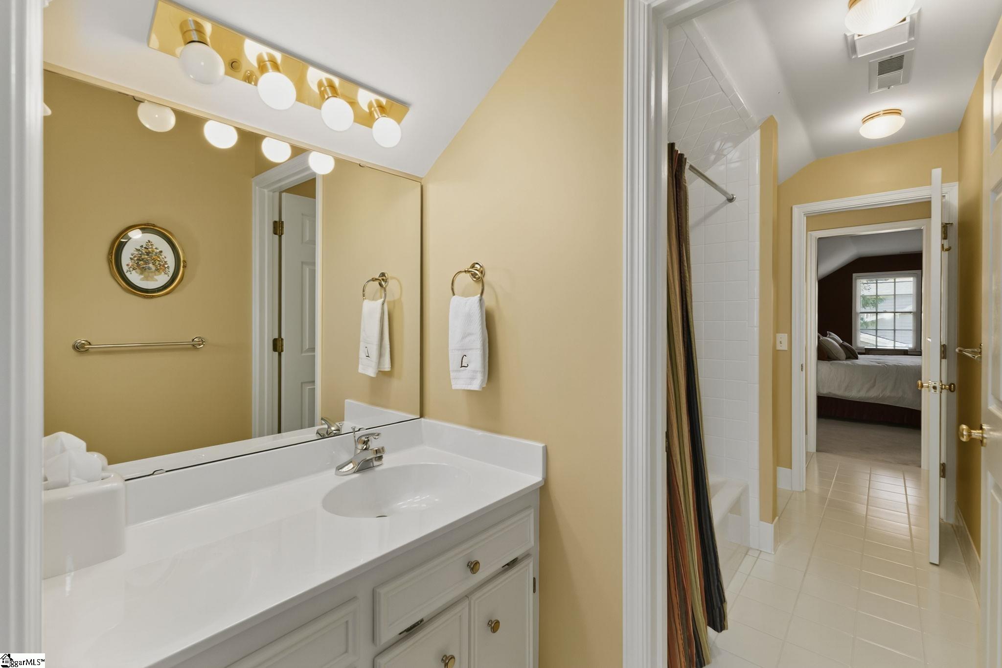 242 Woods Road Greer, SC 29650 - Photo 27 of 50 Gallery Image 27