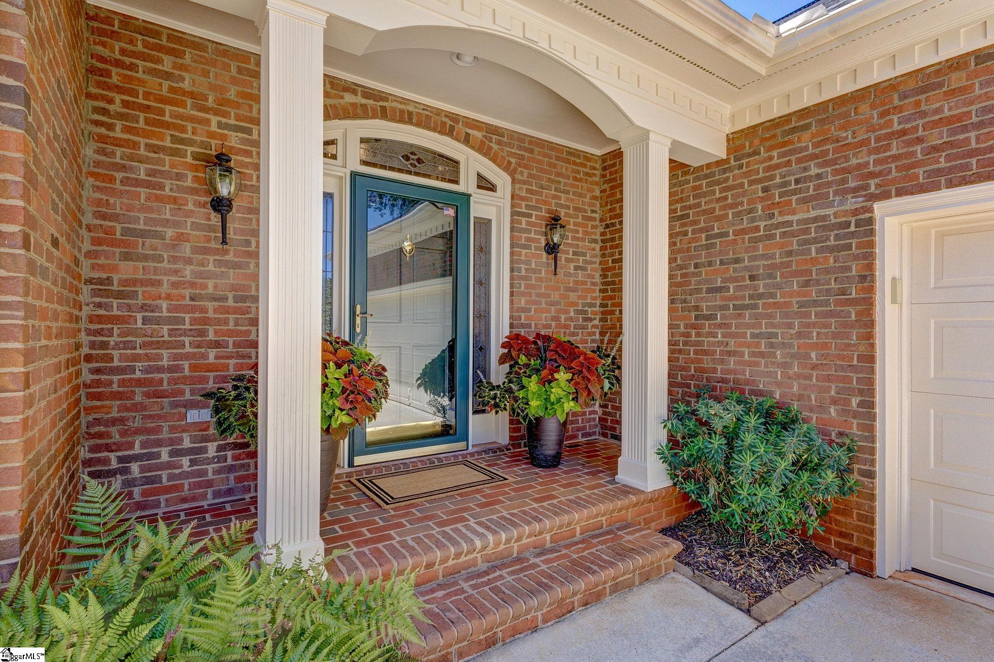 242 Woods Road Greer, SC 29650 - Photo 4 of 50 Gallery Image 4