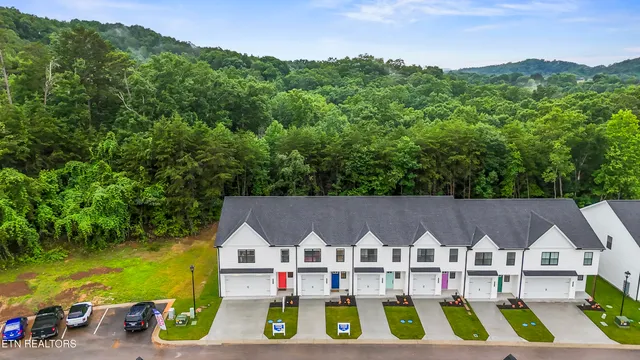 $390,000 | 8851 Chapman Trce Way, Knoxville, TN 37920